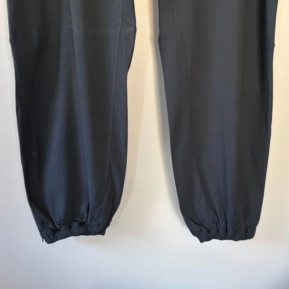 NWT Essential Affinity MR Jogger Size 10 Black - Picture 3 of 8